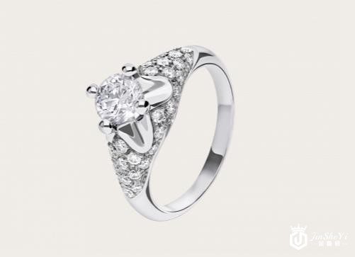 一克拉钻石回收多少钱，轨道镶嵌有什么优缺点？