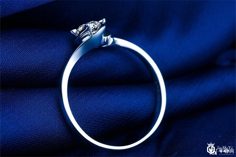 合肥老凤祥钻石回收