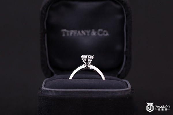 钻石戒指回收为什么那么便宜