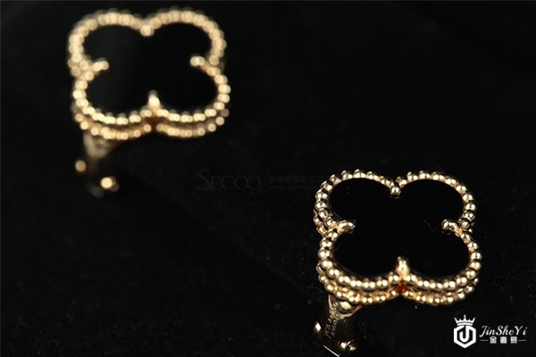 梵克雅宝的耳钉