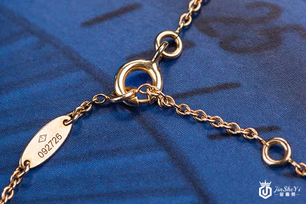 周大福钻石吊坠回收吗