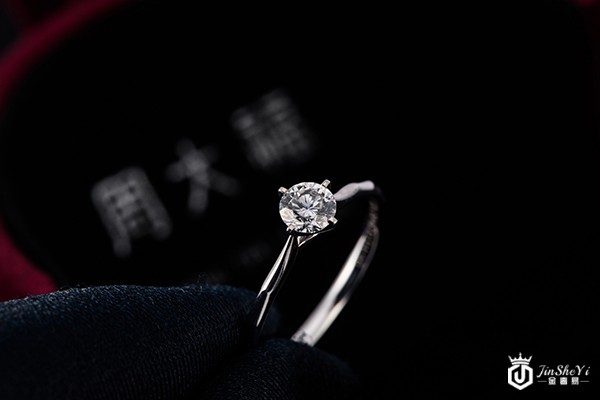 9000买的钻石能回收多少钱