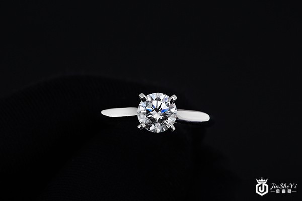 卡地亚钻戒 1.01ct F IF 2EX VG F