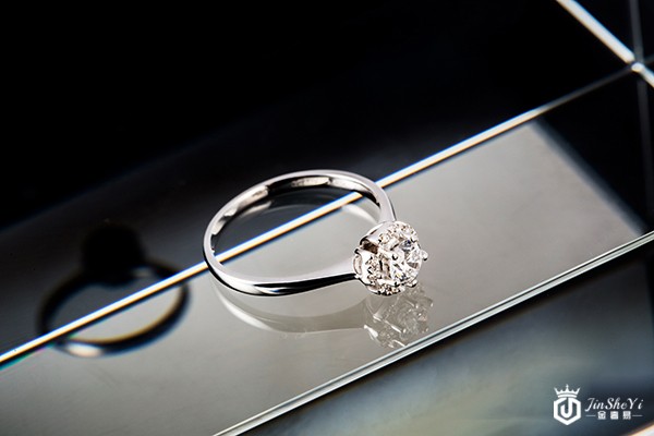 金伯利钻戒回收价格是多少？钻戒回收价格怎么算