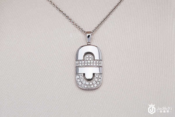 宝格丽两万多项链回收价格与哪些因素有关？