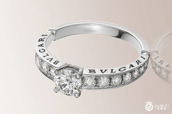 购买宝格丽钻戒