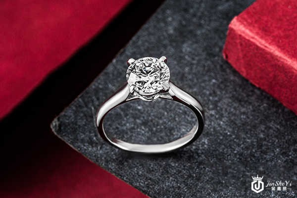 卡地亚钻石戒指回收