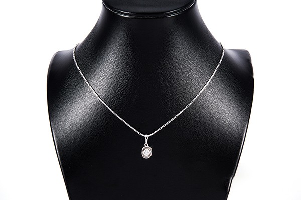 周大福钻石项链回收吗？回收的话价格是多少