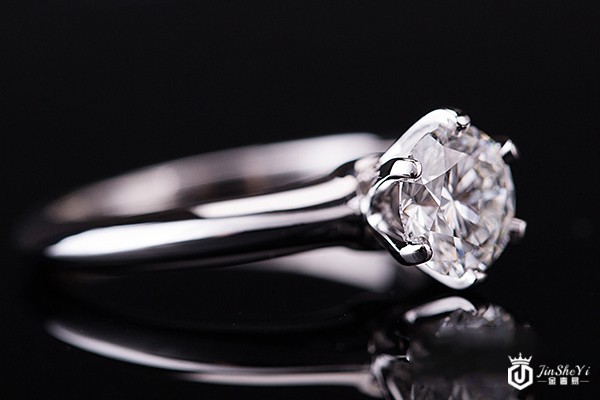 周大福买的钻戒回收吗