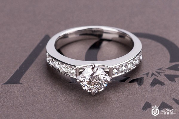 周大福二手钻石戒指回收什么价格，周大福二手钻石戒指回收一般几折回收？