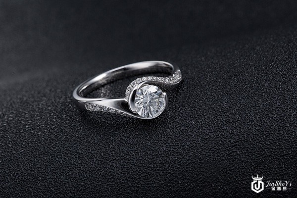 周大生钻戒回收吗，回收价格一般打几折？金奢易网