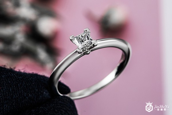 蒂芙尼戒指回收值钱吗