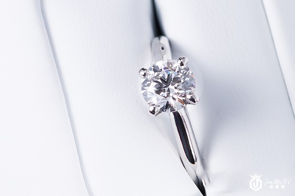 卡地亚钻戒回收价格是多少？回收行情怎么样