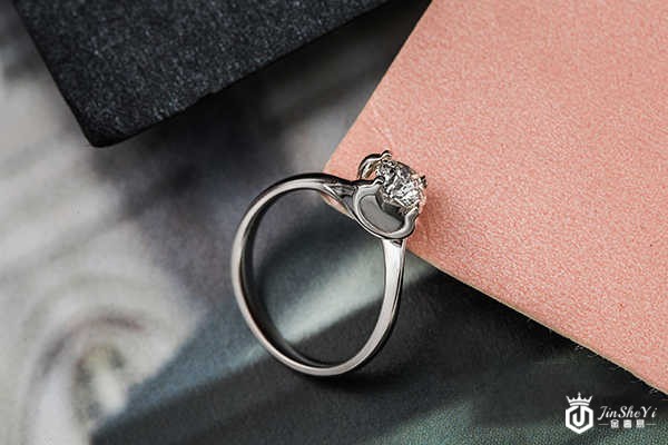 周大生钻戒回收价格