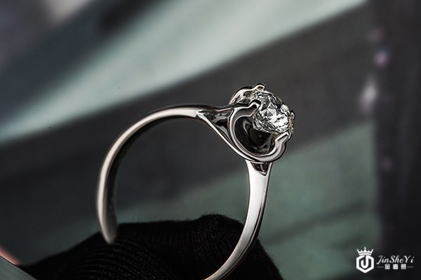 周大生钻戒回收价格