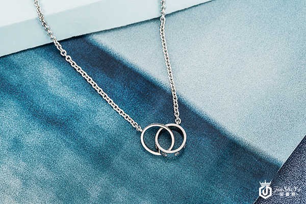 正版卡地亚双环项链