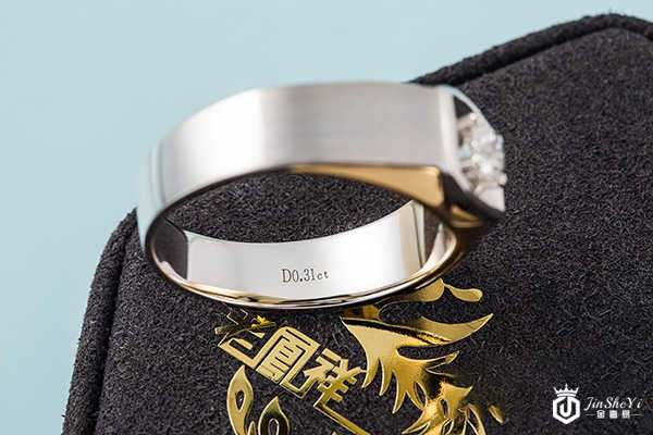 老凤祥千足金多少钱一克？怎么算价格