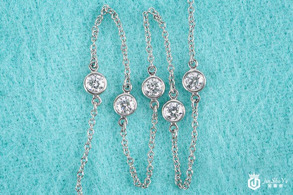 蒂芙尼五钻手链