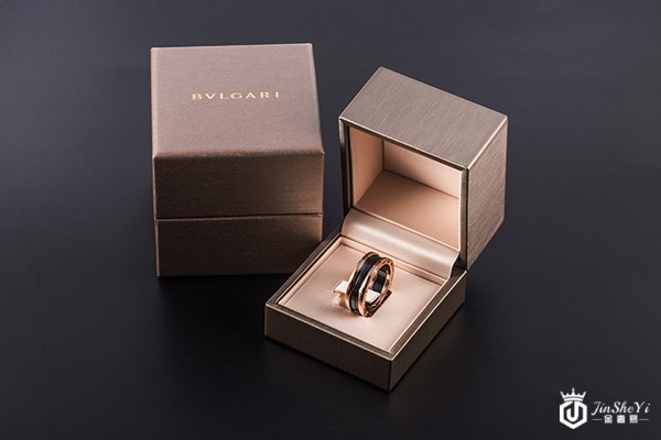 宝格丽戒指回收多少钱，回收价格按几折算？金奢易网