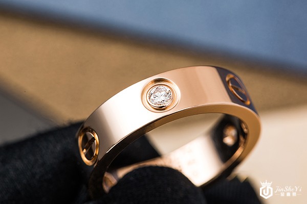 上海卡地亚钻戒回收