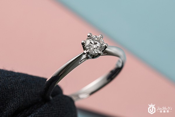 周大生钻石戒指回收价格 影响周大生钻石戒指回收价格的因素