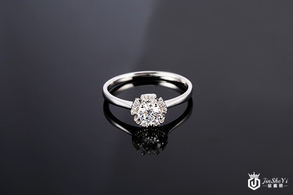 老凤祥的钻石项链回收价格