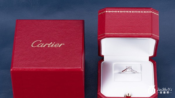 上海哪里回收卡地亚钻戒，回收什么价格？