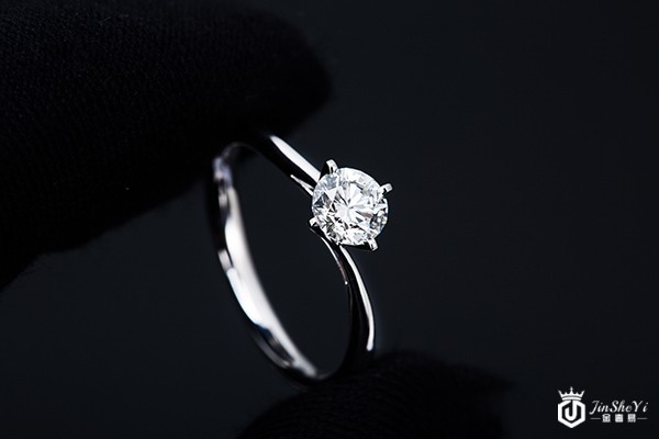 周大福钻戒0.51ct