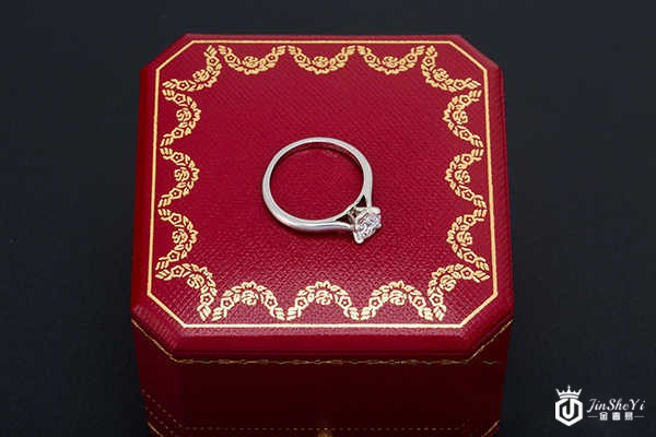 上海卡地亚钻戒回收什么价格