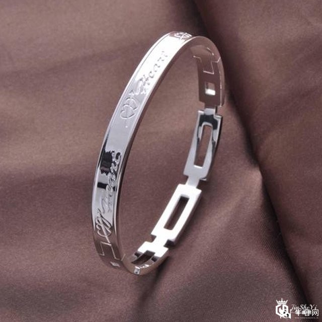 周大福钻戒回收