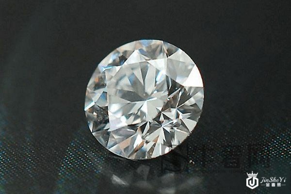  蒂芙尼钻戒回收什么价格，也是参考4C标准来回收的吗？