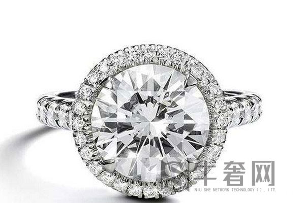 为什么女人要买钻戒？一克拉蒂芙尼钻戒回收什么价格？