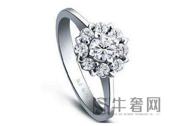 多大的钻石才有回收价值?1万元老凤祥钻戒可以回收多少钱？