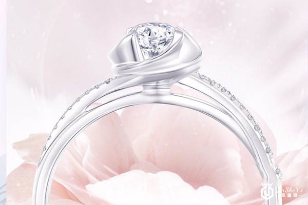 克徕帝花嫁系列铂金钻石戒指主石30分F-G色SI佩戴戒托展示图