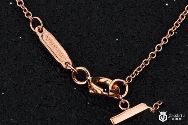 蒂芙尼T系列18K玫瑰金微笑项链细节二展示