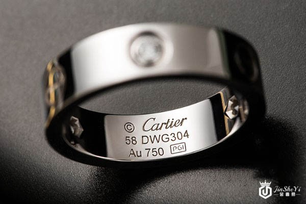 卡地亚love系列白金3钻60号戒指内圈细节展示