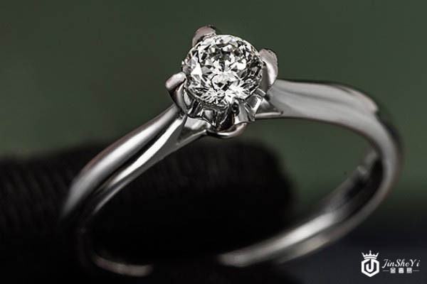 周大生30分950铂金经典四爪女士结婚钻戒钻石展示图
