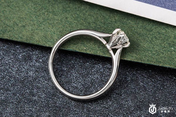 周大生30分950铂金经典四爪女士结婚钻戒戒托展示图