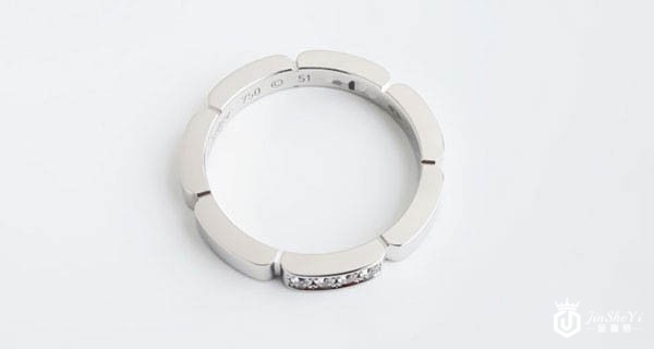 卡地亚MAILLON PANTHｅRE系列B4080400钻戒侧边外观展示