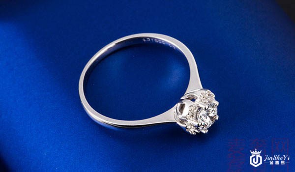 金伯利0.338克拉18K白金钻戒侧边外观展示