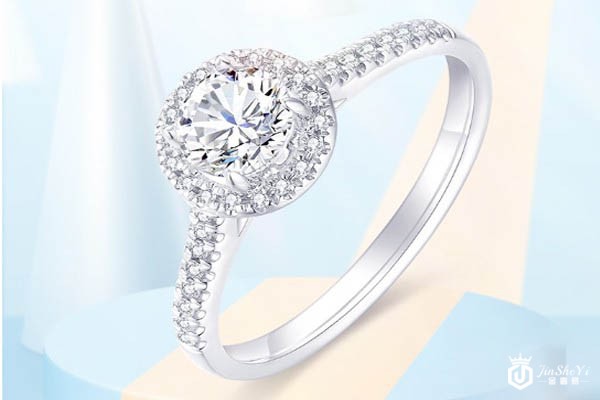 克徕帝1克拉钻戒展示图