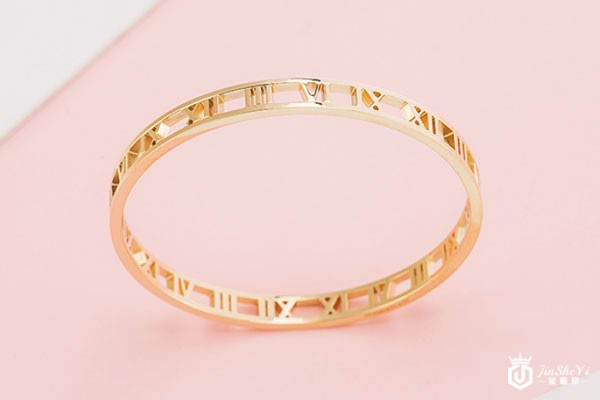 蒂芙尼ATLAS系列18K黄金手镯外观展示
