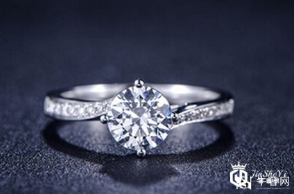 钻石回收周生生和周大生那个更好回收