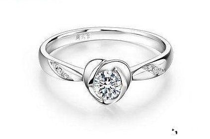 周大生钻石戒指回收一般多少钱