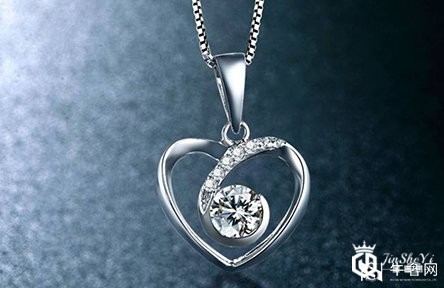 钻石回收谢瑞麟钻石吊坠一般买多大的好