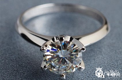 合肥蒂芙尼六爪白金钻戒回收价格怎么算