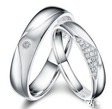 周生生钻戒回收