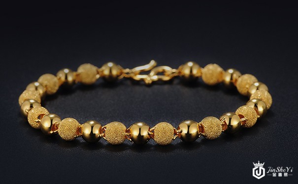 黄金首饰多少钱一克