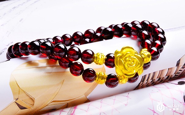 目前黄金首饰多少钱一克