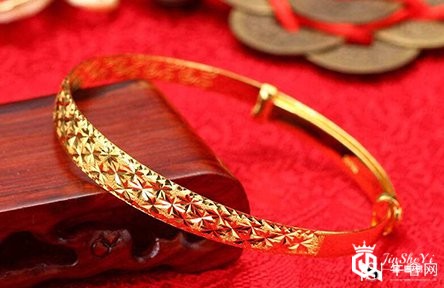 中国黄金回收特别亮的黄金首饰吗